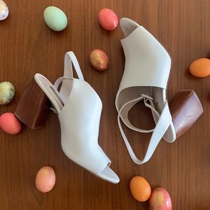 Louise eat Cie Lo-Kyvie Heel